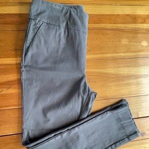 Soft Surroundings Gray Cotton Stretch Pull On Pants zip front pockets size M